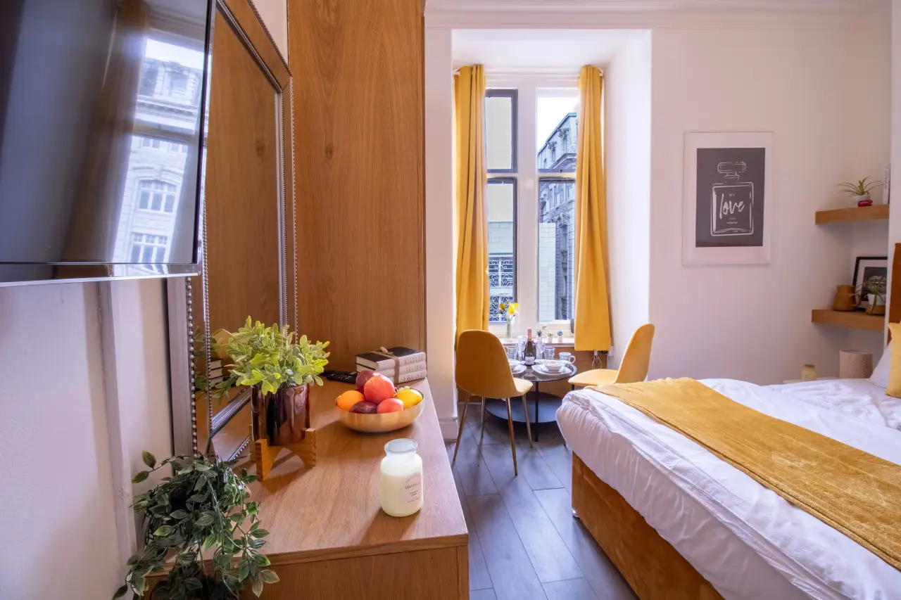 Mayfair Studio Apartment