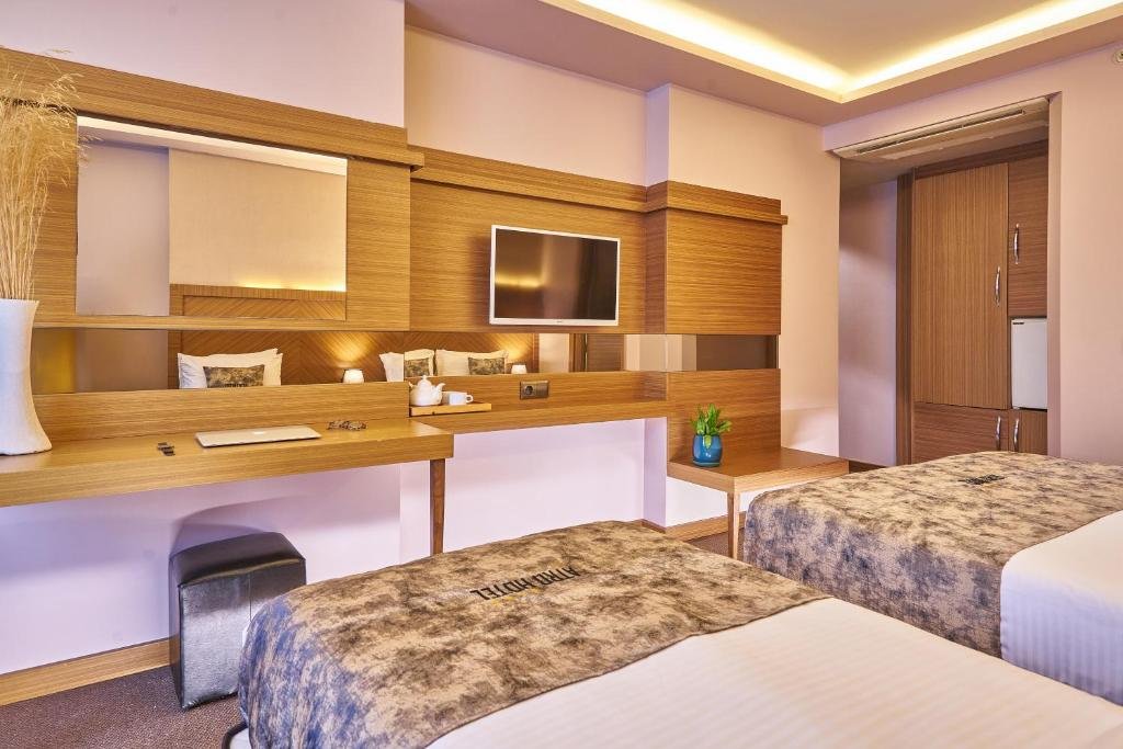 Atro Hotel - Image 12